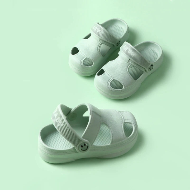 Summer New Baby Hole Shoes 2022 Children Nice Non -Slip Soft Floor Old Boys Girl Beach Sandals 1 -5 Years